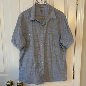 Izod Men's Light Blue Casual Button Down Shirt